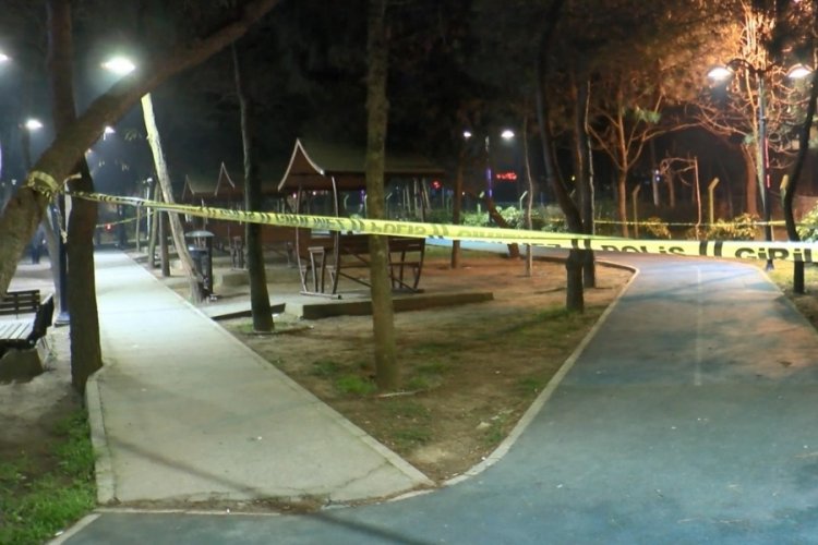 İstanbul'da &ccedil;ocuk parkında silahlı saldırı!