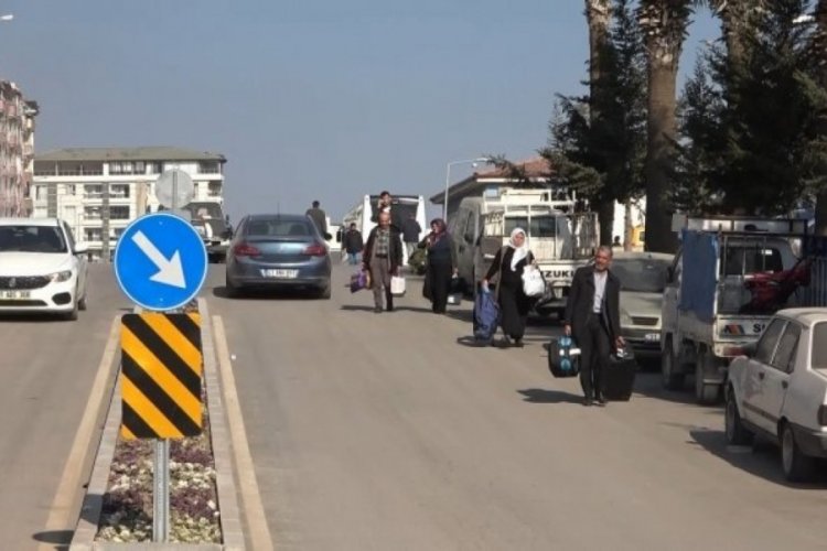 Hataylılar şehri terk etmeye devam ediyor