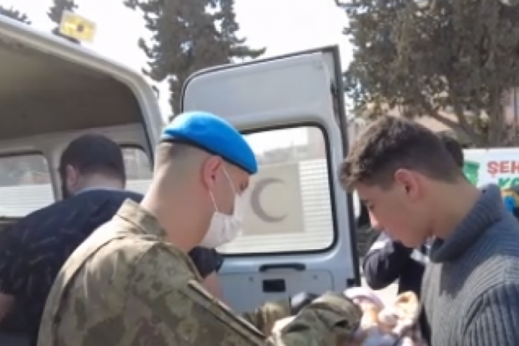 Mehmet&ccedil;ik, depremzedeler i&ccedil;in sağlık taraması g&ouml;revinde