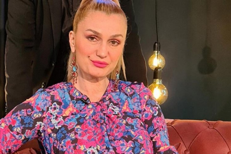 Tuğba &Ouml;zay'ın deprem b&ouml;lgesinde &ccedil;adır isyanı