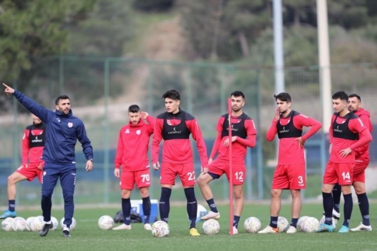 Altınordu kadrosunu azaltıyor