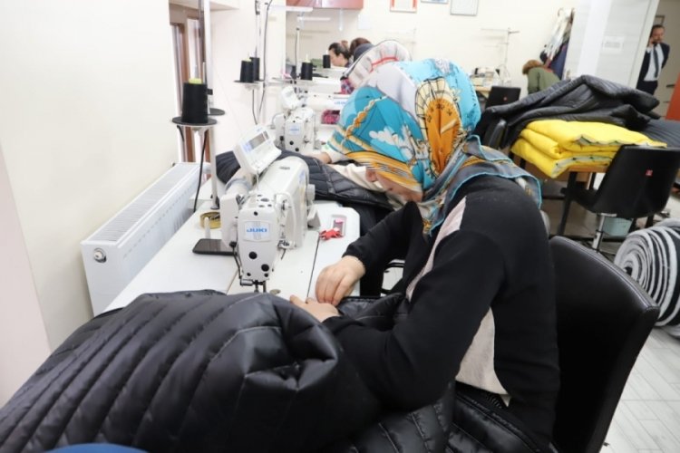 Bursa Olgunlaşma Enstit&uuml;s&uuml; deprem b&ouml;lgesine uyku tulumu &uuml;retiyor