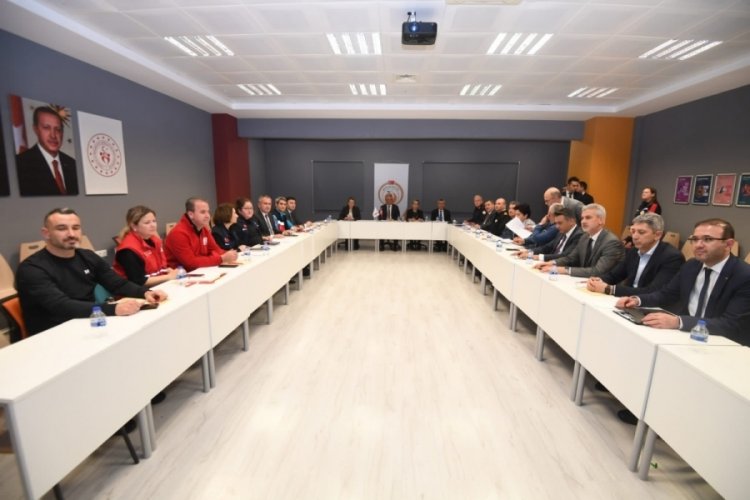 Antalya'da 13 bin 421 depremzede &ouml;ğrenci okula başladı