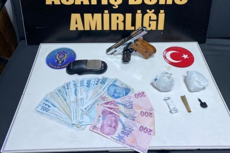 İzmir'de torbacılık yapan okul servisi şof&ouml;r&uuml; tutuklandı