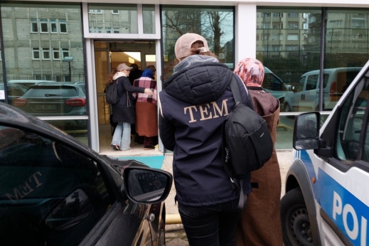 Samsun'da DEAŞ bağlantılı 6 kişi sınır dışı edildi