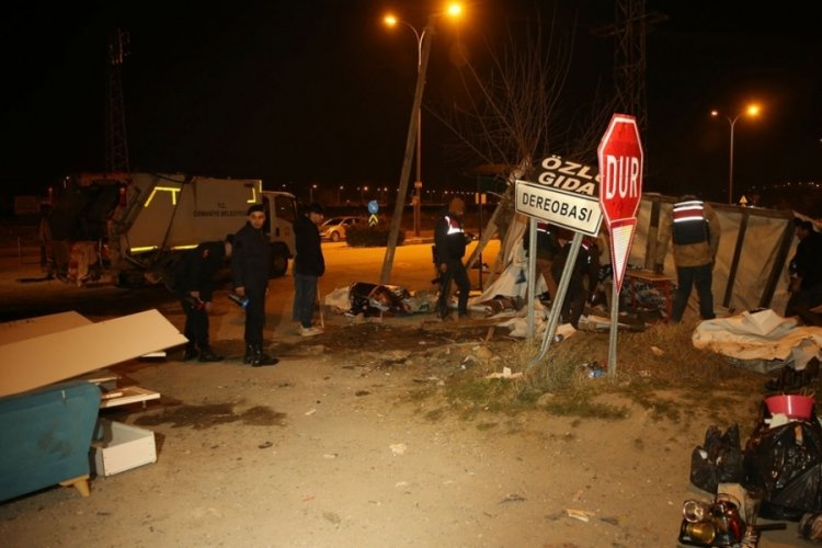 Osmaniye'de zincirleme kaza: 2 &ouml;l&uuml;, 4 asker yaralı