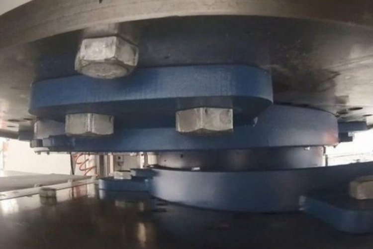 Şanlıurfa'ya deprem izolat&ouml;rl&uuml; bin konutluk proje yapılıyor