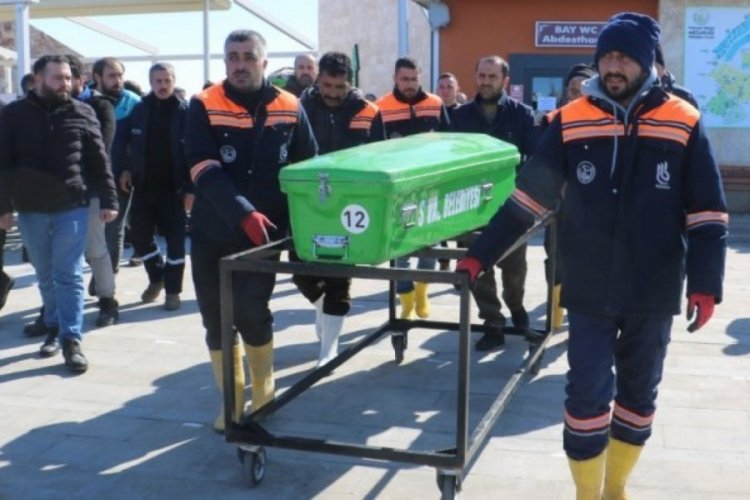 Kimsesiz depremzede Sivas'ta toprağa verildi