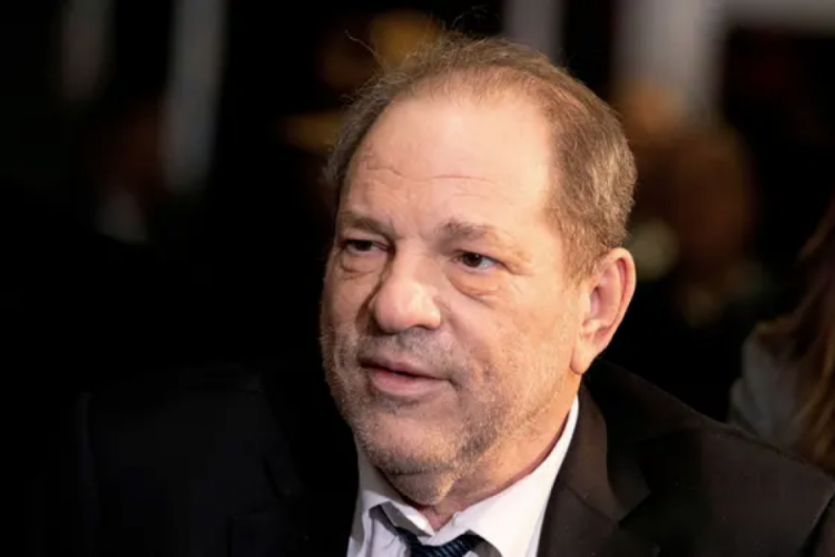 Tecav&uuml;z su&ccedil;lusu eski yapımcı Weinstein'e, 16 yıl hapis cezası