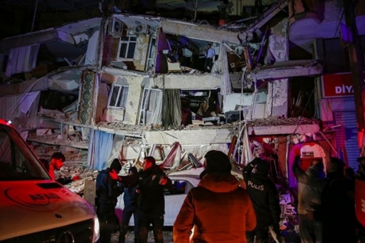 Depremde can kaybı 44 bin 218'e y&uuml;kseldi