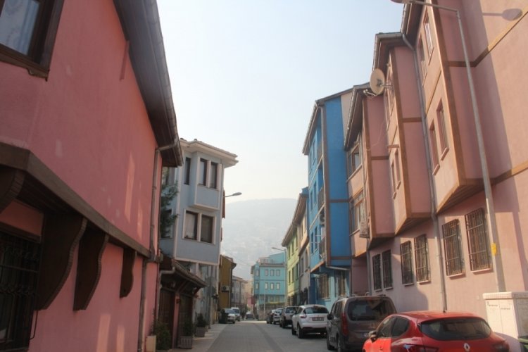 Bursa'nın eski mahalleleri evlerinin sağlam olduğunu d&uuml;ş&uuml;n&uuml;yor