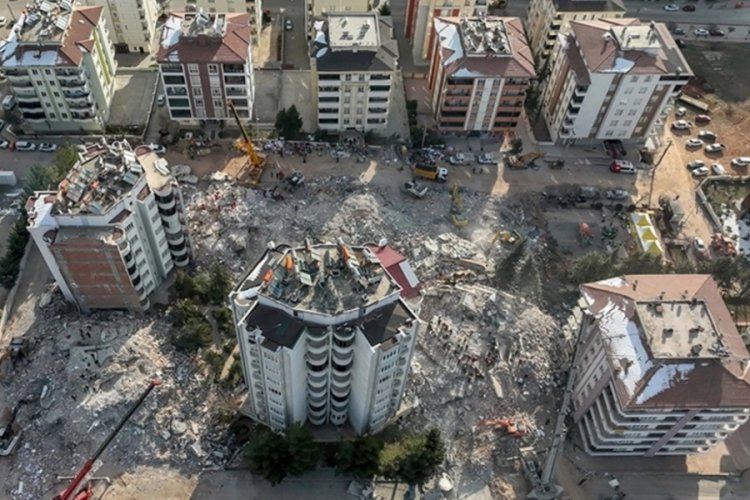 Deprem soruşturmasın kapsamında iki kişi daha tutuklandı