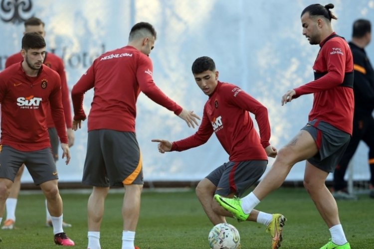Galatasaray'da hazırlıklar s&uuml;r&uuml;yor