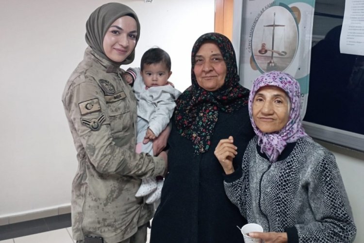 Bitlis'te Jandarmadan depremzedelere ziyaret
