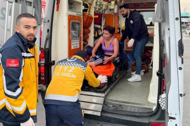 İstanbul'da denize giren kadın boğulmaktan son anda kurtuldu