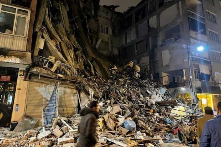 Kahramanmaraş depreminde can kaybı 44 bin 374 oldu