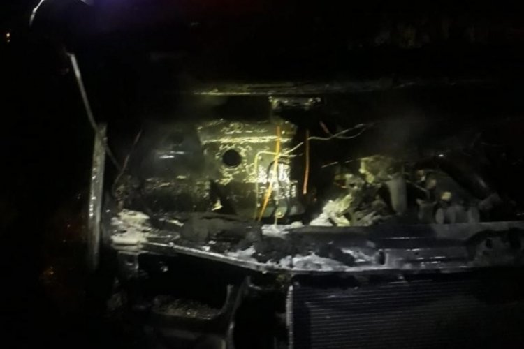 Kastamonu'nun Tosya korkutan anlar: Kamyonet alev alev yandı