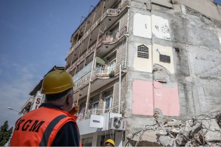 Riskli binalar ka&ccedil; g&uuml;n i&ccedil;erisinde tahliye edilmeli?