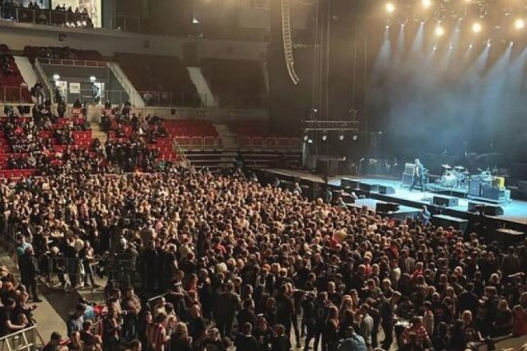 Almanya depremzedeler i&ccedil;in konser: 1 milyon eurodan fazla para toplandı