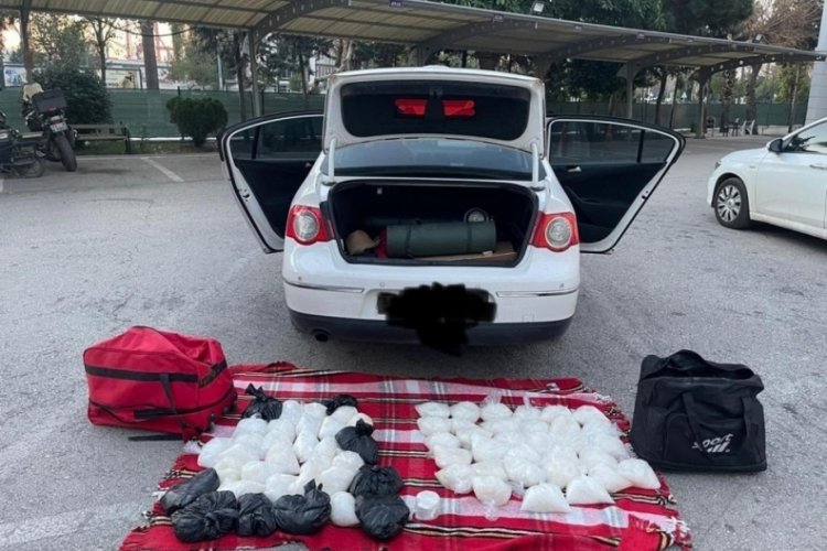 Mersin'de 43 kilo 884 gram metamfetamin ele ge&ccedil;irildi