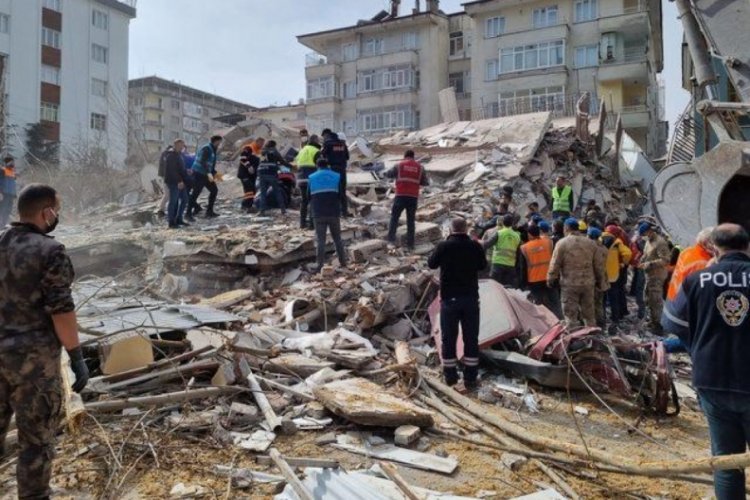 Prof. Dr. Ahmet Ercan: Art&ccedil;ıların b&uuml;y&uuml;kl&uuml;ğ&uuml; 6.7'ye kadar erişecek