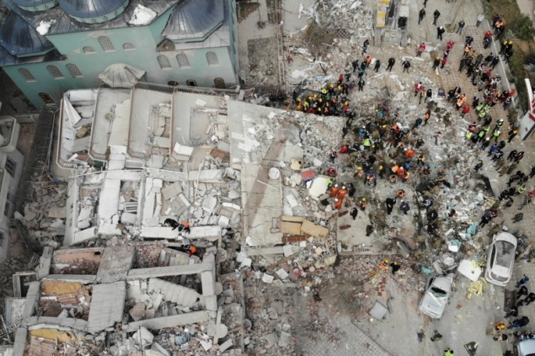 Malatya'da arama kurtarma &ccedil;alışmaları dron ile g&ouml;r&uuml;nt&uuml;lendi