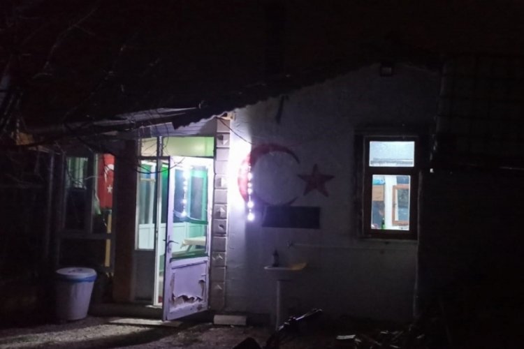 Isparta'da asker uğurlama eğlencesinde bı&ccedil;aklı kavga: 3'&uuml; ağır 5 yaralı