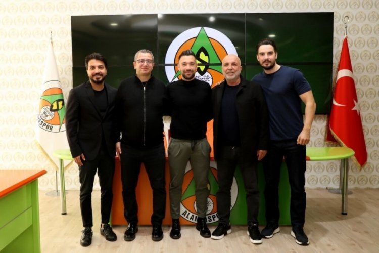Alanyaspor, Teknik Direkt&ouml;r Farioli ile yolların ayrıldığını duyurdu