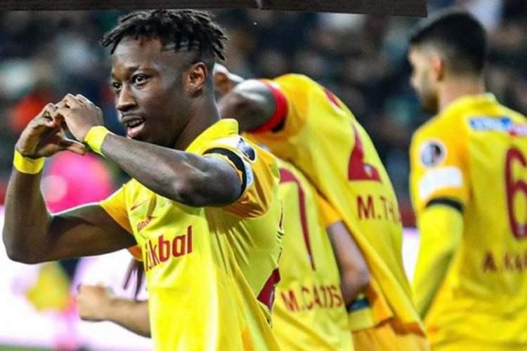 Kayserispor ligdeki &ccedil;ıkışını s&uuml;rd&uuml;r&uuml;yor! Puanını 35'e y&uuml;kseltti