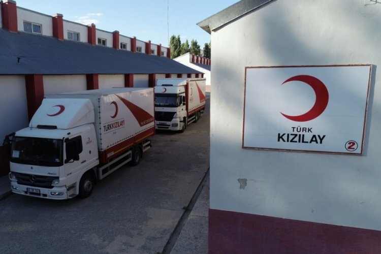 Kızılay g&ouml;nderilen ikinci el eşyaları da satmış