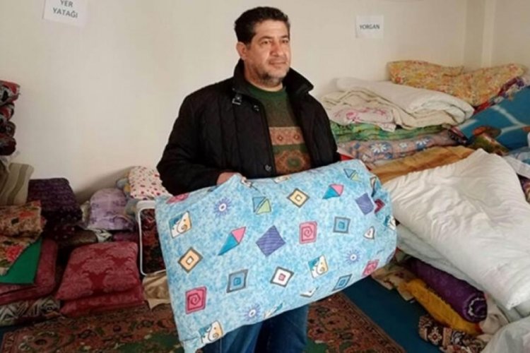 Kızılay'ın verdiği yastıktan altın kutusu &ccedil;ıktı!