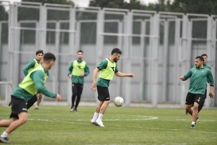Bursaspor'da Amed hazırlıkları s&uuml;r&uuml;yor