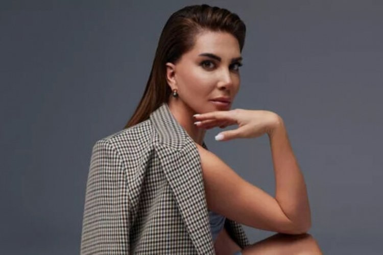 Ebru Yaşar depremzede Mesut Han&ccedil;er'e verdiği ev s&ouml;z&uuml;n&uuml; tuttu