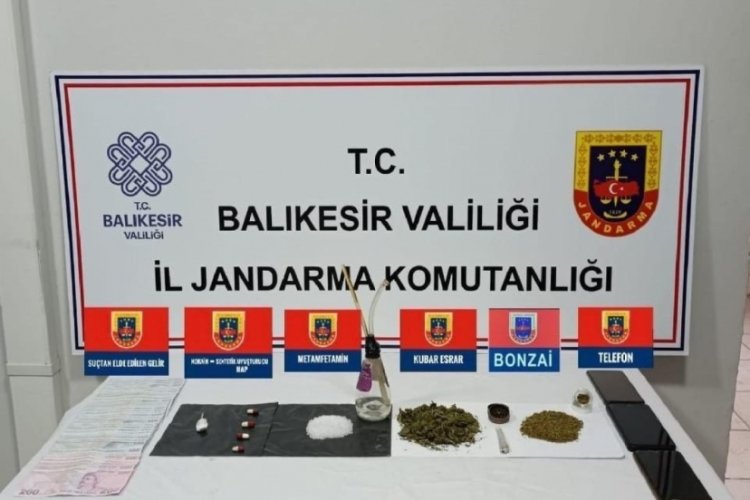 Balıkesir G&ouml;nen'de uyuşturucu operasyonunda 4 kişi yakalandı