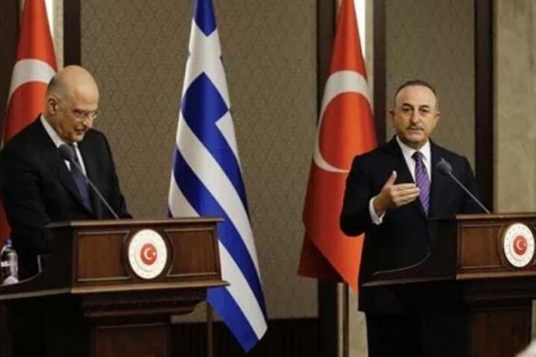 Bakan &Ccedil;avuşoğlu, Yunan mevkidaşı Dendias ile telefonda g&ouml;r&uuml;şt&uuml;