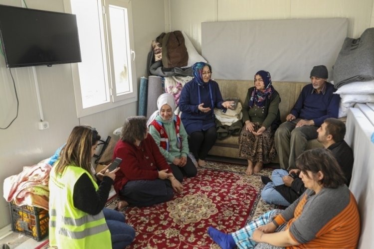 Van ekibi Malatya'da yaraları sarmaya devam ediyor