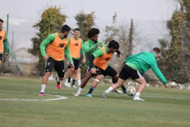Konyaspor, Giresunspor ma&ccedil;ı hazırlıklarını s&uuml;rd&uuml;rd&uuml;