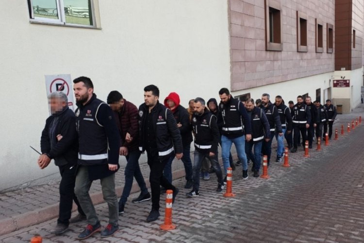 Kayseri'de ka&ccedil;ak&ccedil;ılık operasyonunda 11 kişi serbest bırakıldı