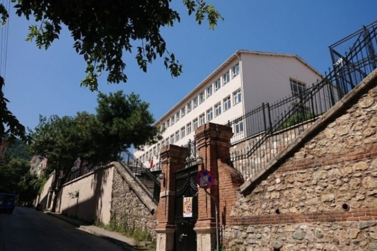 Deprem sonrası Bursa'daki okullar i&ccedil;in harekete ge&ccedil;iliyor