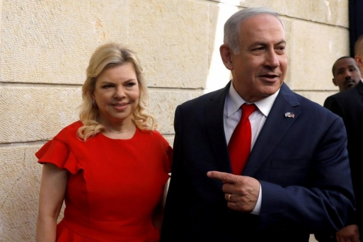 Başbakan Netanyahu'nun eşi protestolar nedeniyle kuaf&ouml;rde mahsur kaldı