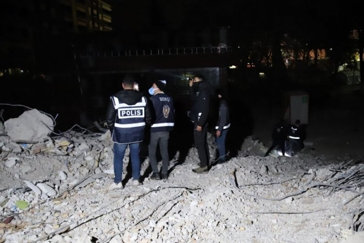 Gaziantep'te enkazdan ''&ccedil;ığlık sesi geldi'' ihbarı asılsız &ccedil;ıktı