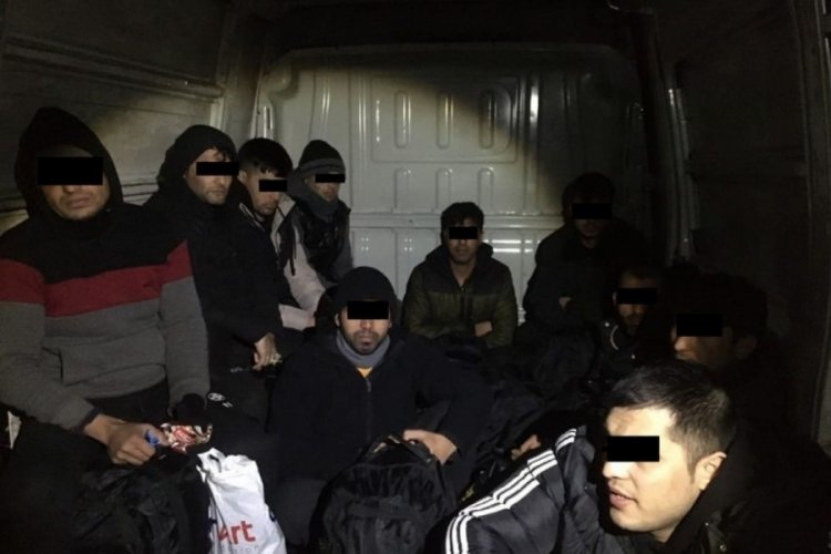 Kırklareli'nde 10 ka&ccedil;ak g&ouml;&ccedil;men yakalandı