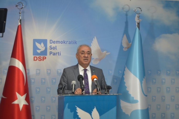 &Ouml;nder Aksakal: Siyaset ne stadyumda, ne ibadethanede ne de kışlada yapılmaz