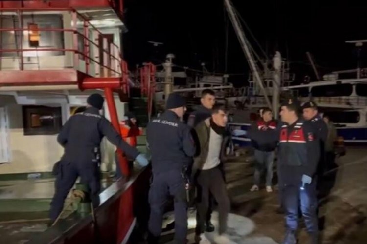 Ayvacık a&ccedil;ıklarında 122 ka&ccedil;ak g&ouml;&ccedil;men yakalandı