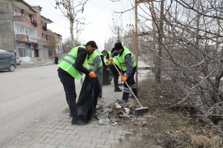 Van'da İpekyolu'nda bahar temizliği yapılıyor