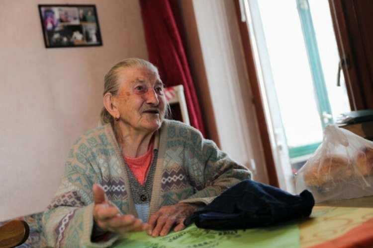 Bosnalı Milka nine son kalan parasını depremzedelere g&ouml;nderdi