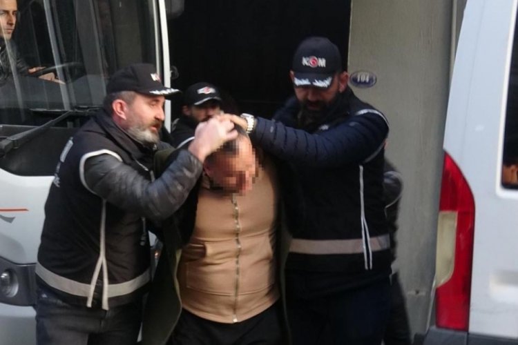 İzmir'de 25 su&ccedil; &ouml;rg&uuml;t&uuml; &uuml;yesi adliyeye sevk edildi