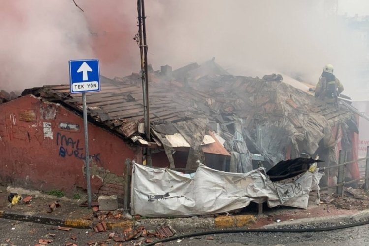 İstanbul'da gecekonduda patlama