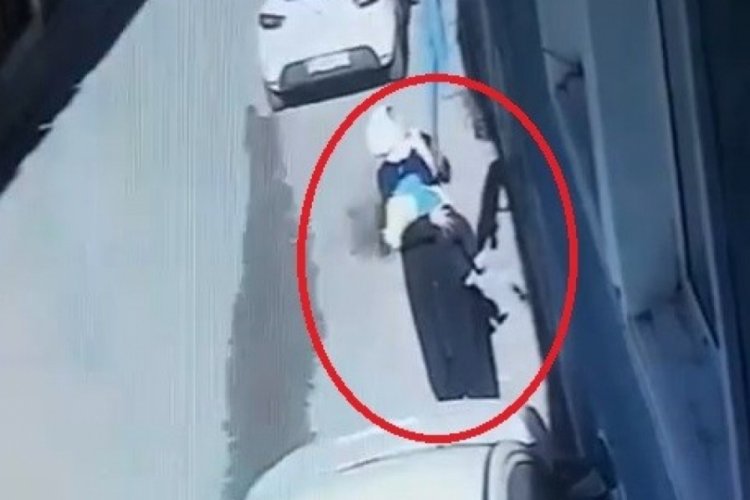 Bursa'da bebekli battaniye hırsızı kamerada