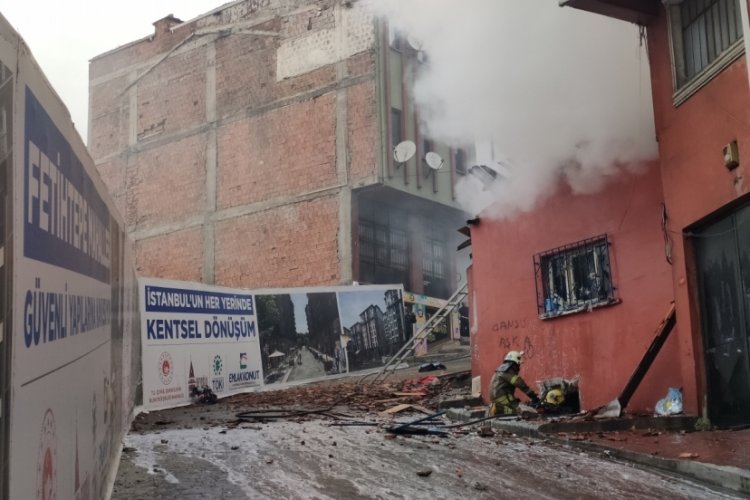 İstanbul'da tek katlı gecekonduda yangın: 1 yaralı
